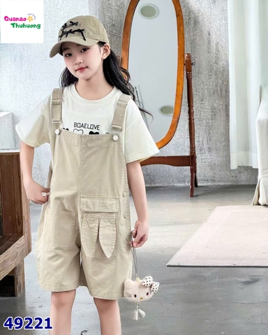 Set yếm xanh, áo in trái tim