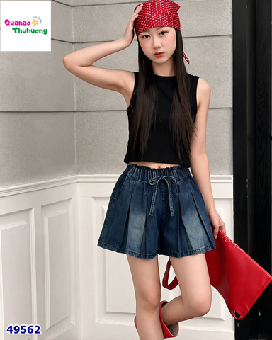 Quần short jean xanh xếp ly