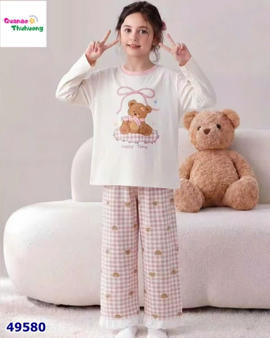 Bộ dài Qke kem viền cổ hồng gấu