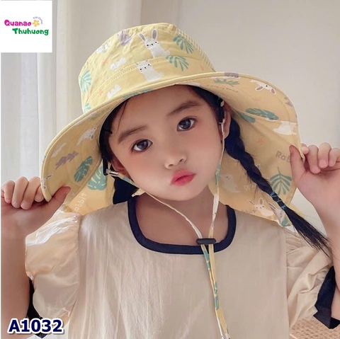 Nón đi biển vàng họa tiết