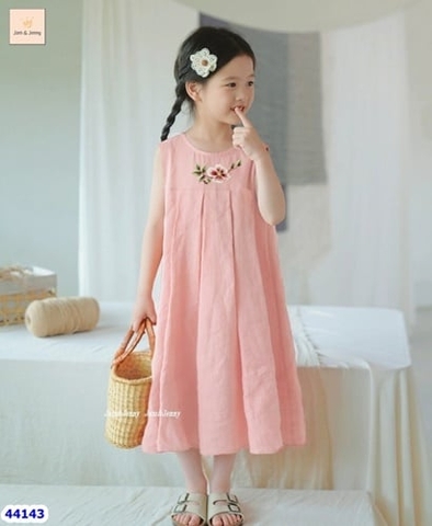 Đầm J&J hồng thêu hoa