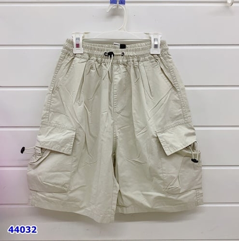 Quần short kaki kem túi hôp - size 120
