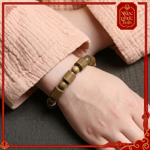 Vòng Tay Gỗ Đàn Hương Đế Vương Đỏ 12mm