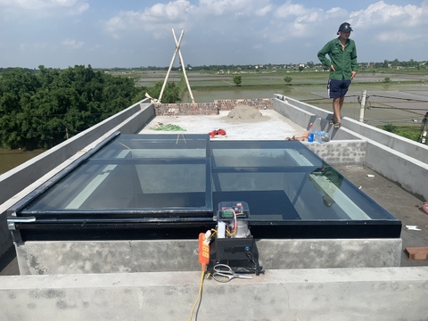 Giếng Trời Thông Minh Trượt Tự Động Hà Nội