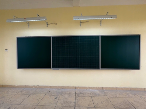 Bật mí đơn vị bán bảng trượt ngang Hà Nội “siêu xịn” còn “giá rẻ”