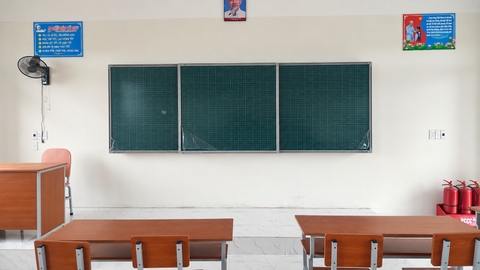 Bảng trượt ngang tại Trường Vụ Bản - Nam Định: Từ thi công đến hoàn thiện