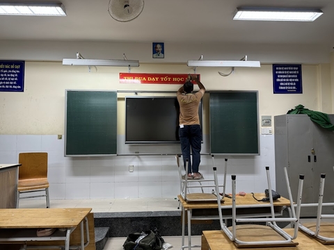 Lắp bảng trượt ngang tại Trường Nguyễn Văn Trỗi - Thuận An - Bình Dương