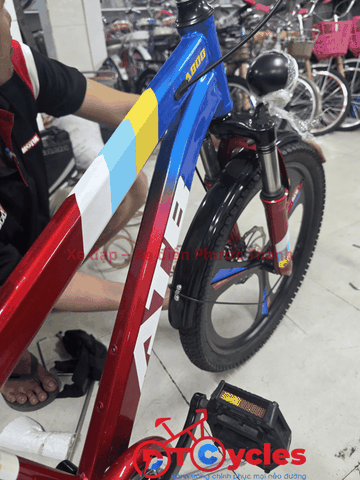 Xe đạp trẻ em nam ATB MTB-M22 màu Đỏ-Xanh Dương