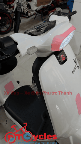 Xe điện JVC G9 NEW màu Trắng-Hồng