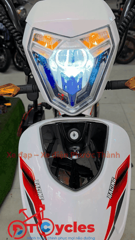 Cap A AVA LUXURY màu Trắng