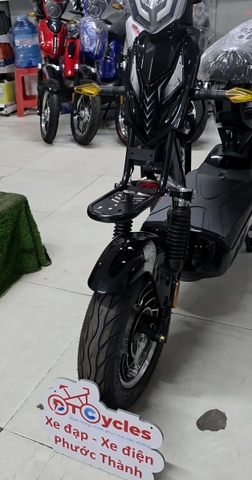 Xe điện AVA M133 2026 màu Đen