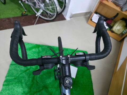 Xe đạp đua Abraham Bánh 700c Hợp Kim màu Xanh Dương mờ
