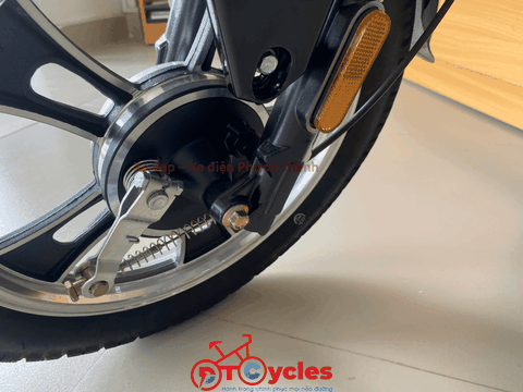 Cap A AVA LUXURY màu Đen-Đỏ