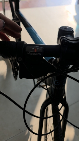 Xe đạp đua Abraham Bánh 700c Hợp Kim màu Đen-Xanh dương