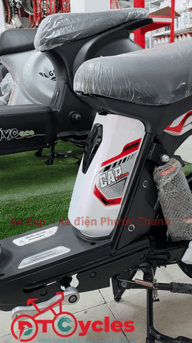 Cap A AVA LUXURY màu Trắng