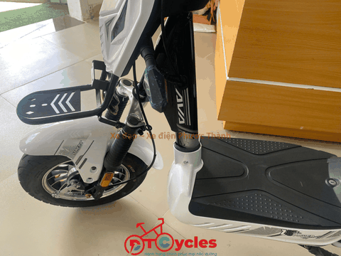 Xe điện AVA M133 2026 màu Trắng