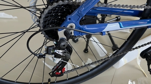 Xe đạp đua Thống Nhất RPD V5 màu Xanh Dương