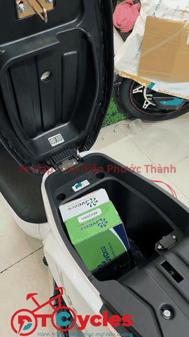 Xe điện JVC G9 NEW màu Trắng-Hồng