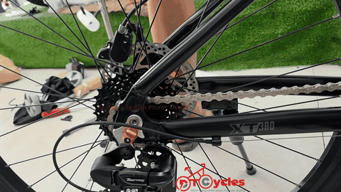 Xe đạp địa hình BlackLine XT380 màu Đen-Đỏ