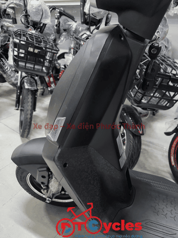 Xe điện Pega Cap AZ màu Đen