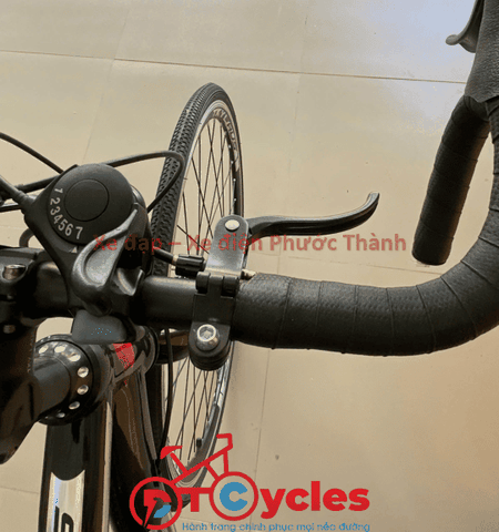 Xe đạp đua TKYLAUS Bánh 700c Hợp kim màu Đen-Đỏ