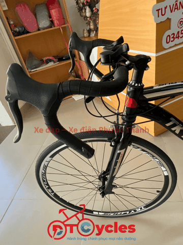 Xe đạp đua TKYLAUS Bánh 700c Hợp kim màu Đen-Đỏ