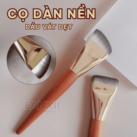 Tawny - Cọ Đầu Dẹt Vát Hình Oval Dàn Trải Tán Kem Nền