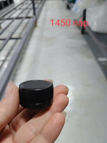 NẮP NHỰA MÀU ĐEN ( NƯỚC TINH KHIẾT)