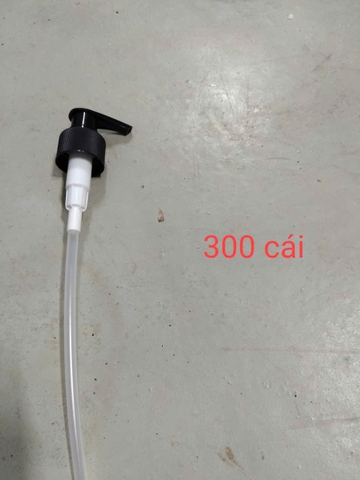 ỐNG XỊT MÀU ĐEN