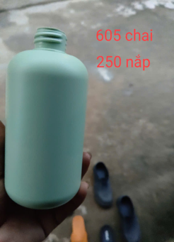 NẮP CHAI SỮA TẮM, DẦU GÔI....MÀU XANH LÁ