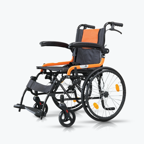 Xe lăn gấp gọn xách tay bánh căm 20inch Lucass X61B