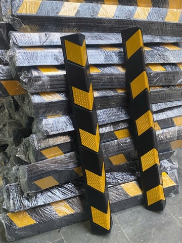 Ốp cột cao su chữ V 1000mm