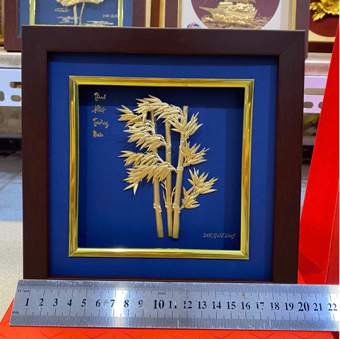 Tranh vuông che vàng