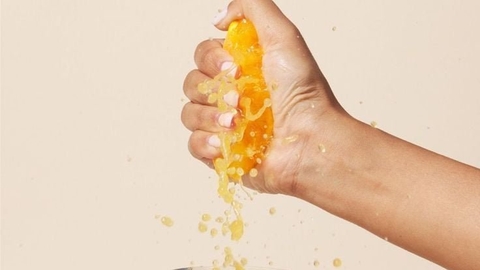 Collagen + Vitamin C: Có thực sự cần uống cùng nhau?
