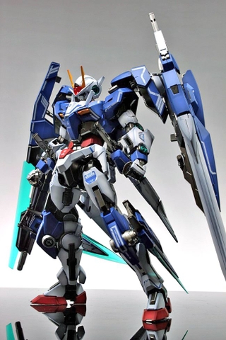 MG 1/100 00 GUNDAM SEVEN SWORD/G
