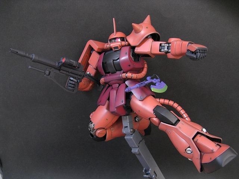 MG 1/100 MS-06S CHAR'S ZAKU ver. 2.0