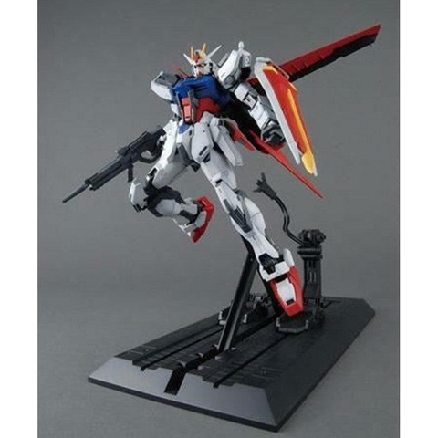 MG 1/100 AILE STRIKE GUNDAM Ver. RM
