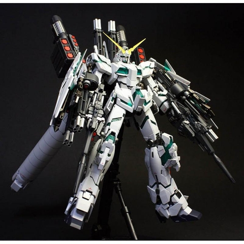 MG 1/100 RX-0 FULL ARMOR UNICORN GUNDAM VER. Ka