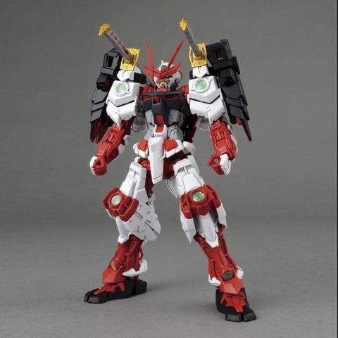 MG 1/100 SENGOKU ASTRAY GUNDAM