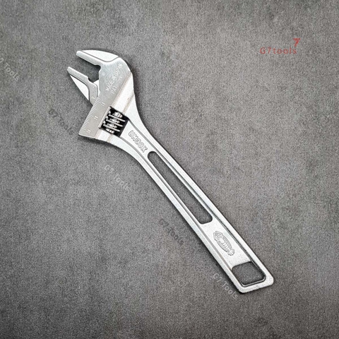 Mỏ Lết Lobster UM30XG Hybrid Ngàm Mở 8-30mm - Sản Xuất Tại Nhật Bản