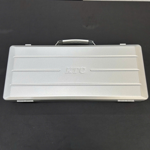 Bộ Khẩu 1/2" KTC TB413X Gồm 19 Chi Tiết Đóng Trong Hộp Kim Loại