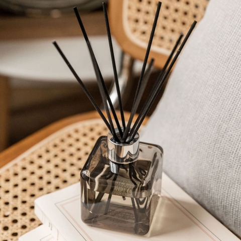 Lọ tinh dầu khuếch tán, khử mùi thuốc lá hương Woody Maison Berger – ảnh 2