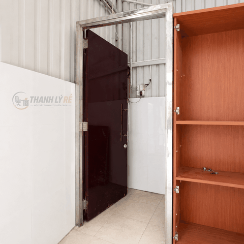 Cửa gỗ sẵn khung CUA081