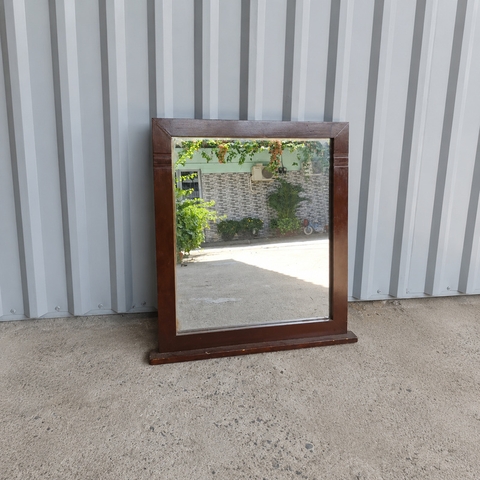 Gương khung gỗ tự nhiên 650x720mm GUONG112