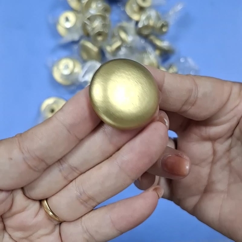 Tay Nắm Tủ Tròn Màu Vàng Đa Năng Hàng Mới 100% TN118