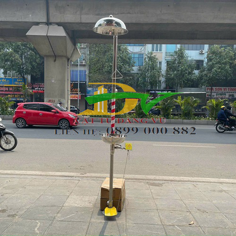 Cây Tắm Và Rửa Mắt KHẩn Cấp EW607