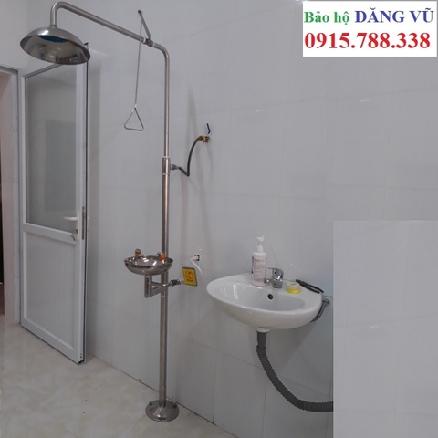 Bồn rửa mắt và tắm khẩn cấp