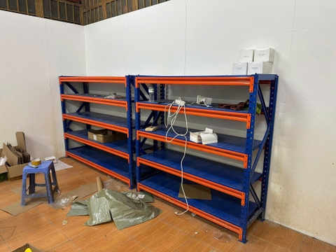 Kệ trung tải 5 tầng rộng 50 dài 2m