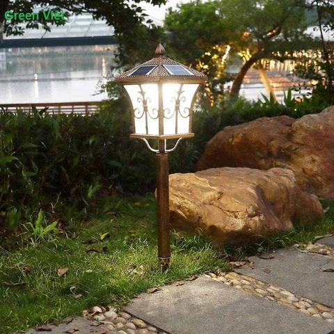 Đèn năng lượng mặt trời trang trí sân vườn TTSV121