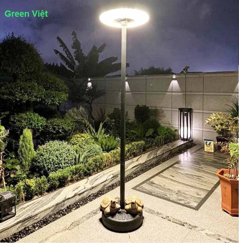 Đèn năng lượng mặt trời trụ sân vườn 500w UFO.500C